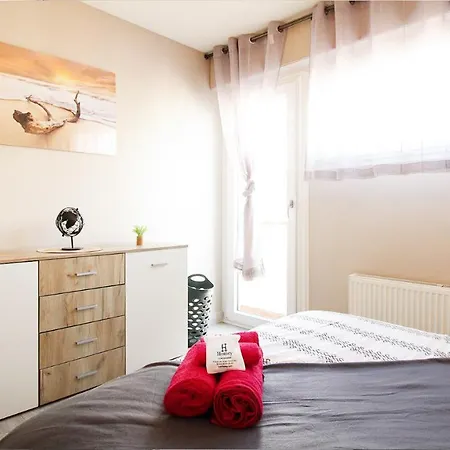 Appartement Homey Cozy - New / Centre / Balcon Privé / Proche Geneve *